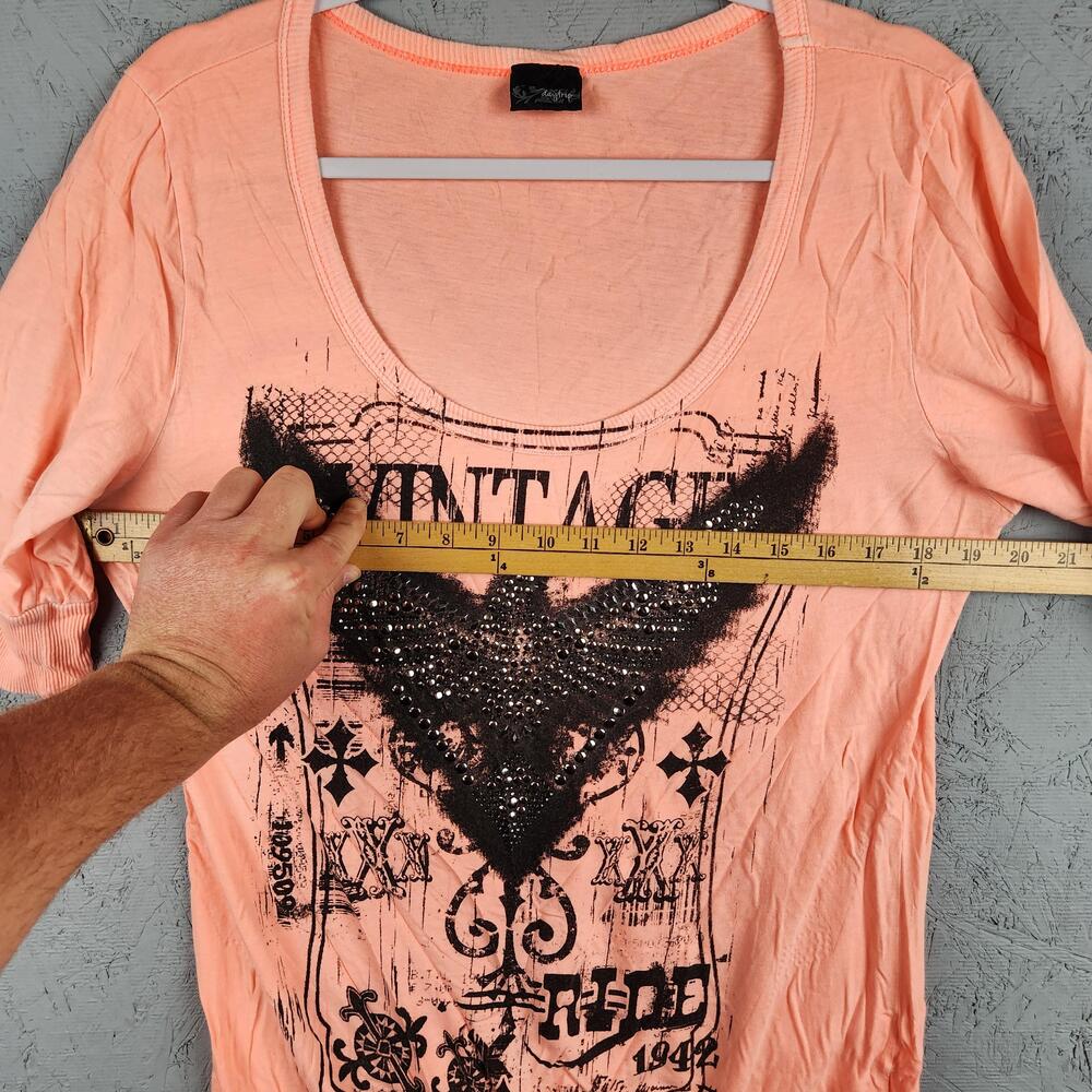 Vintage Daytrip Shirt Womens XL Studded Graphic Embellished Top Goth Biker Y2K - Picture 10 of 15
